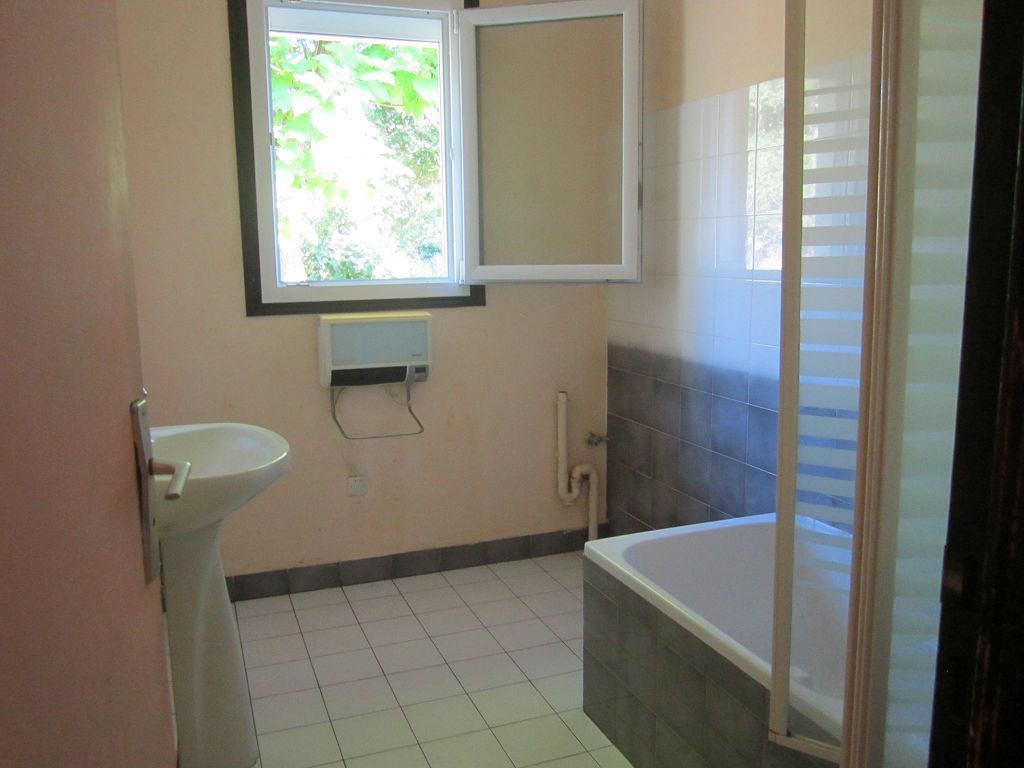 Image 2 - Maison - MARCOUX annonce immobilière du mois